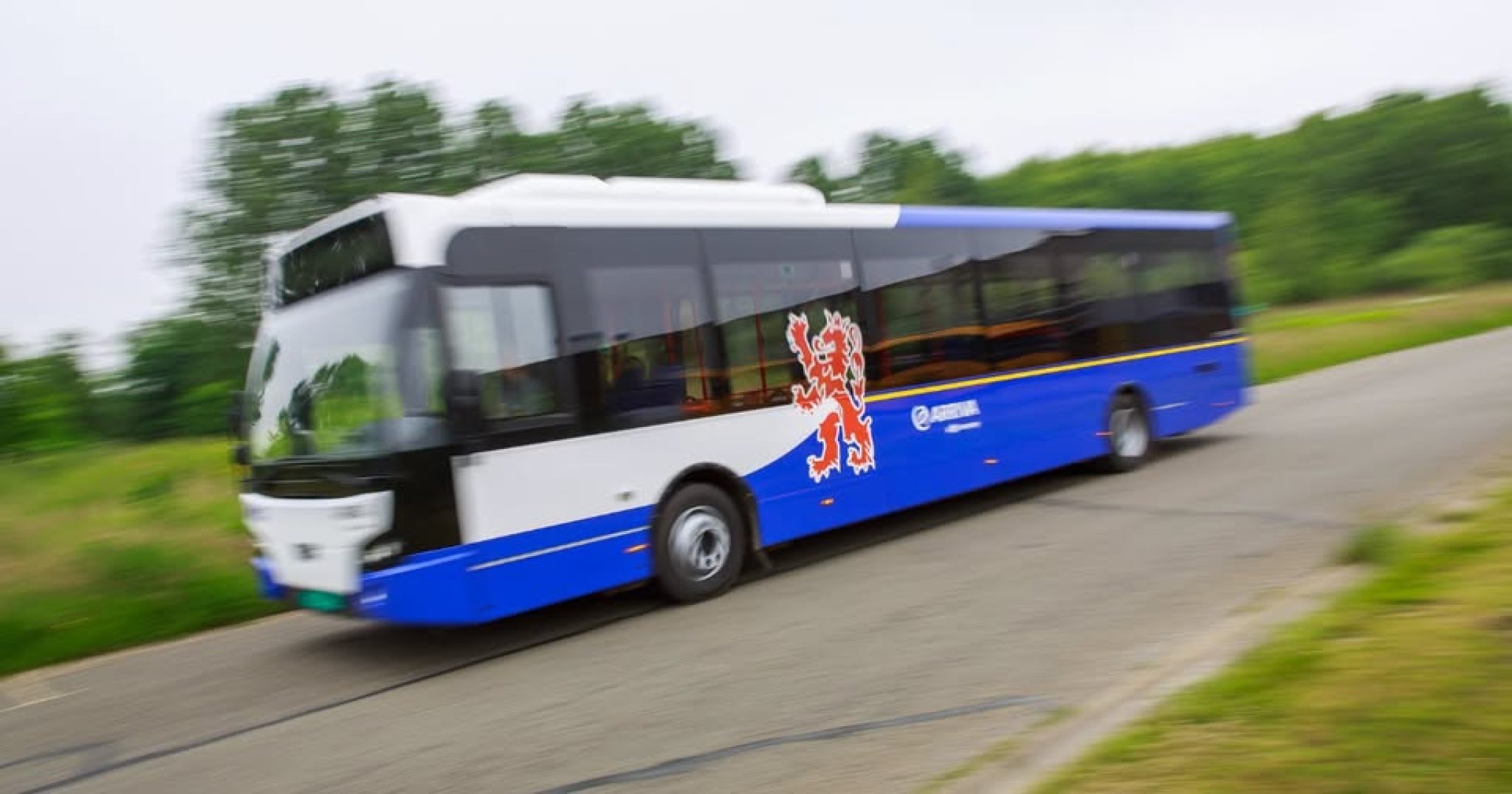 Bus 819079560_1075823781979261_8914590769561526808_n