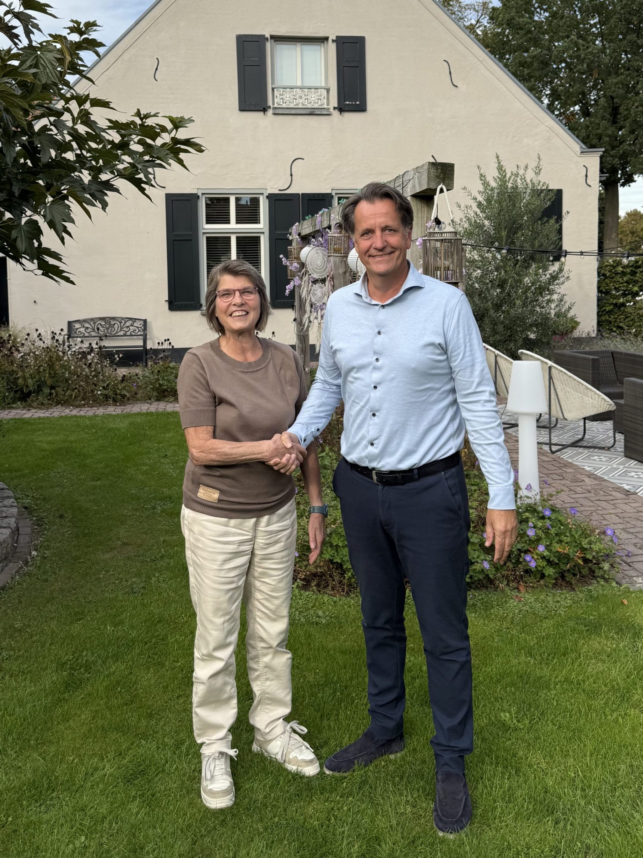 Negen persbericht overname