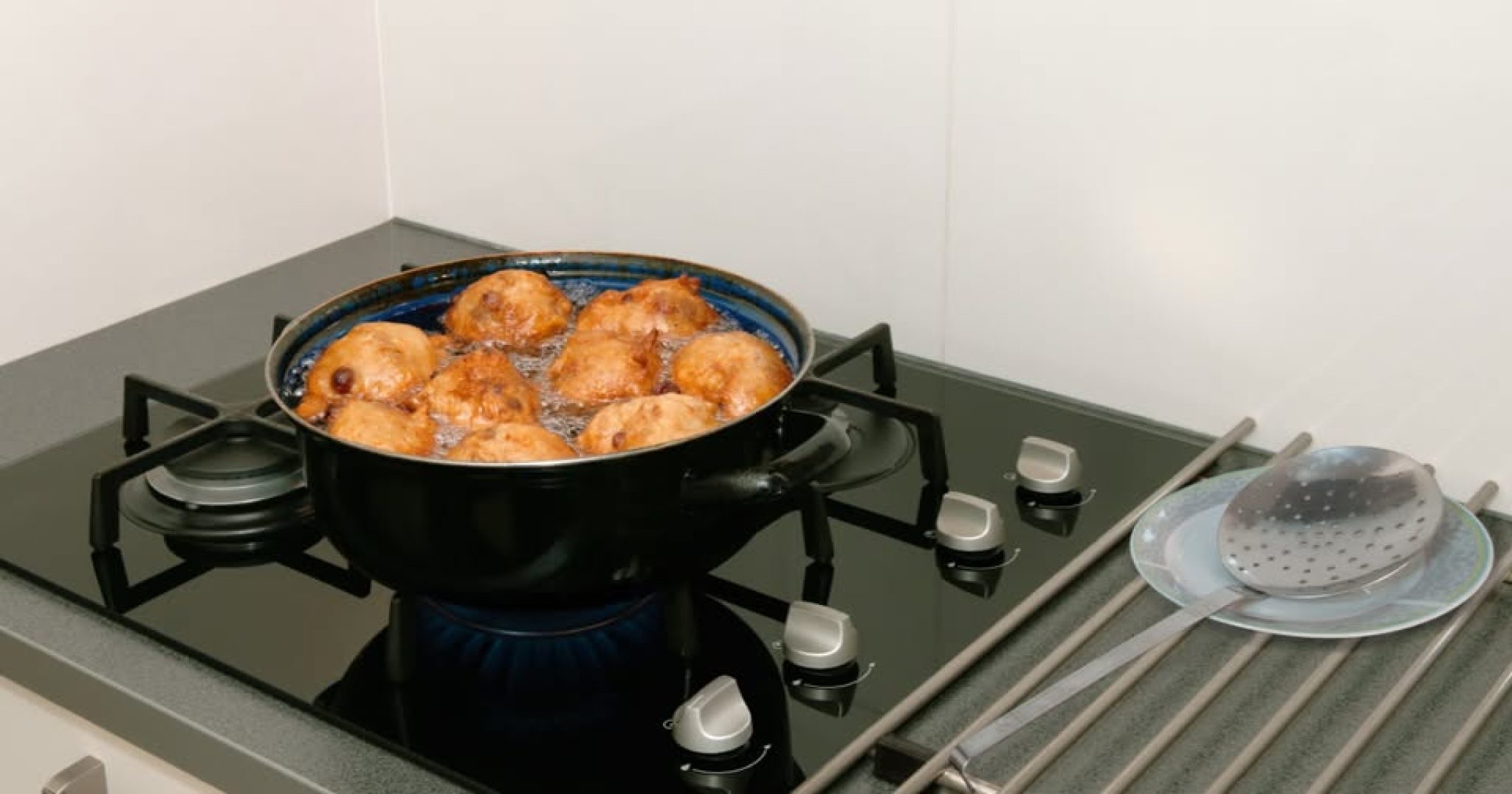 Oliebollen 597553688_1266065148886157_264212142136647436_n