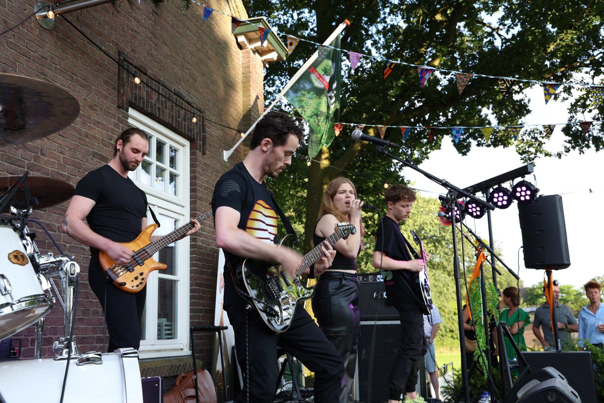 PopplazaWeek vd limburgse popmuziek Article 5